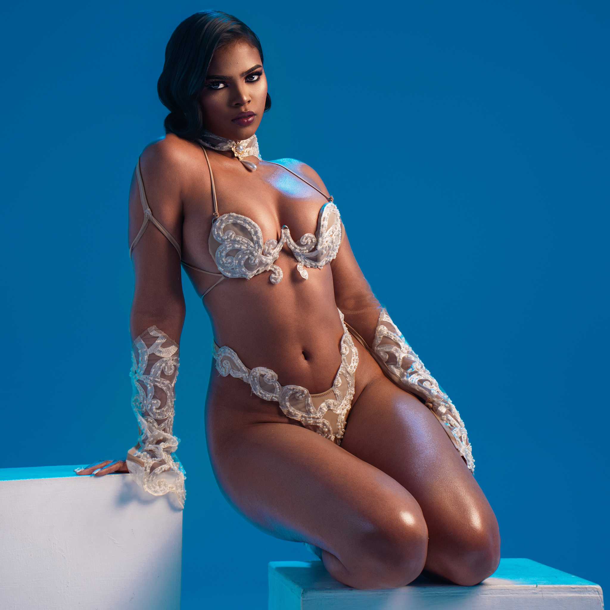 NACRE Wire Bra & Sleek Panty